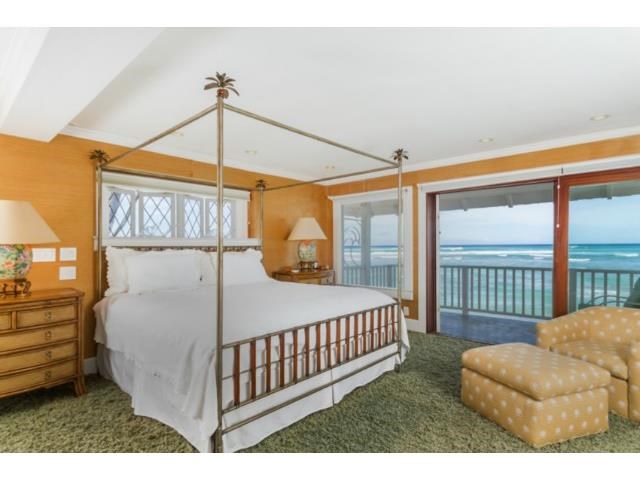 "At sea" in the master bedroom