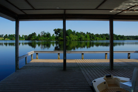 Lake 4 boathouse_600x900@72dpi