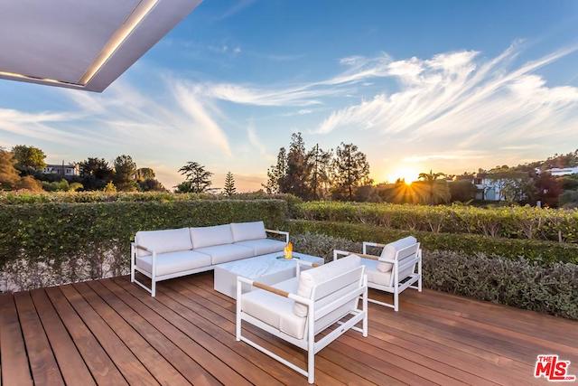 This image has an empty alt attribute; its file name is 7beb3122e52804d262bcabf13d3ebc87l-m1057103560od-w1024_h768.jpg