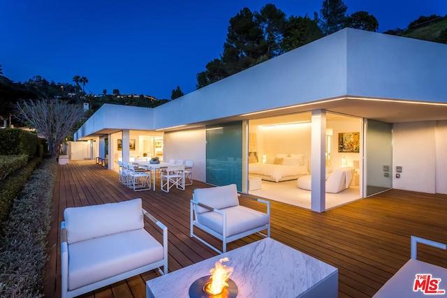 This image has an empty alt attribute; its file name is 7beb3122e52804d262bcabf13d3ebc87l-m1851615508od-w1024_h768.jpg